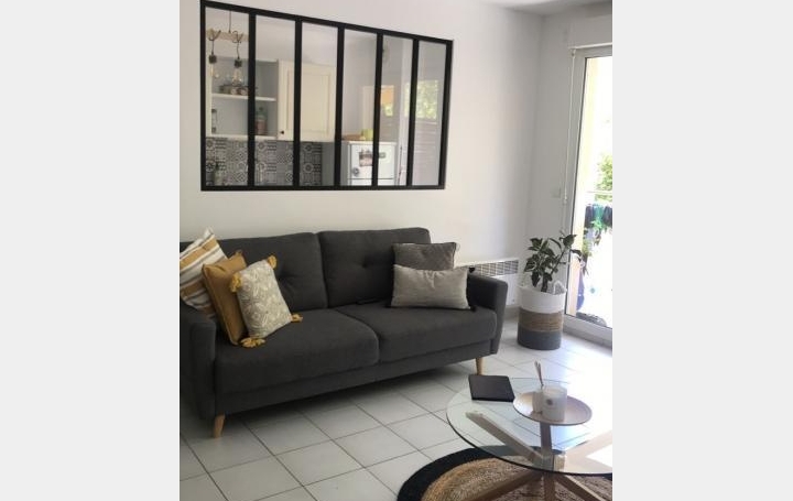 3 Pièces MARSEILLE (13012)  70 m2 1 135 € 