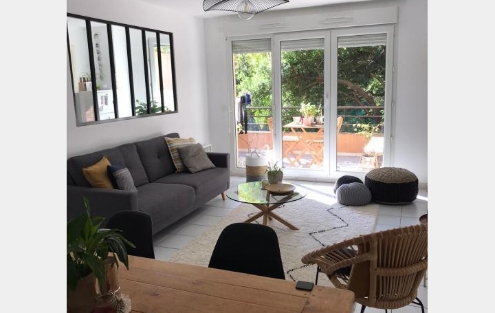 3 Pièces MARSEILLE (13012)  70 m2 1 135 € 