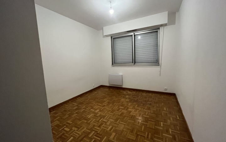 3 Pièces MARSEILLE (13012)  67 m2 1 065 € 