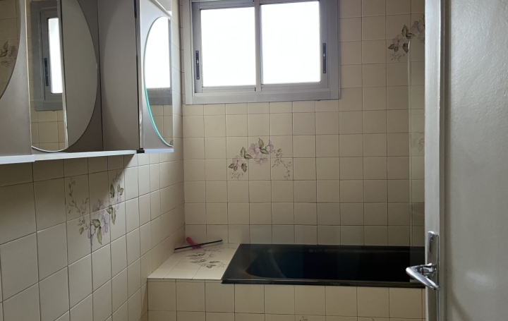 3 Pièces LES PENNES-MIRABEAU (13170)  67 m2 970 € 