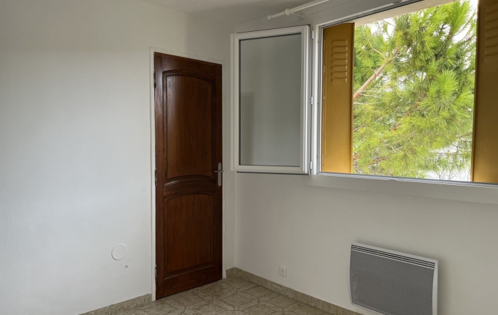 3 Pièces LES PENNES-MIRABEAU (13170)  67 m2 970 € 