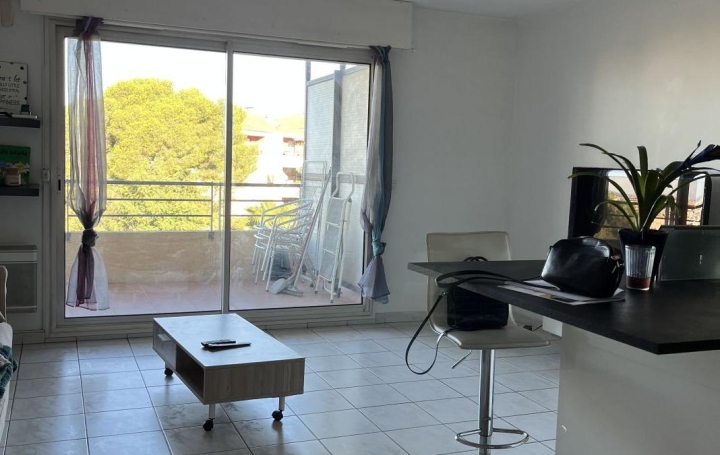 2 Pièces MARSEILLE (13012)  48 m2 880 € 