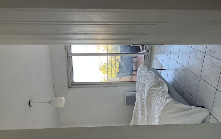 2 Pièces MARSEILLE (13012)  48 m2 880 € 