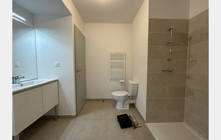 1 Pièce MARSEILLE (13004)  35 m2 700 € 