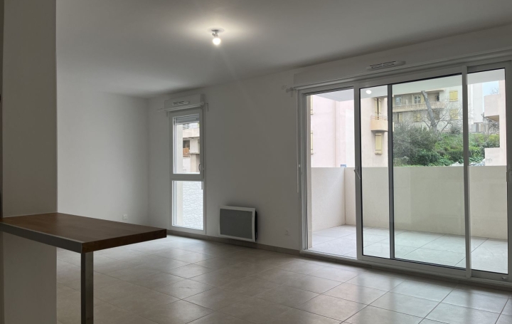 1 Pièce MARSEILLE (13004)  35 m2 700 € 