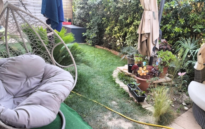 3 Pièces MARSEILLE (13014)  64 m2 1 110 € 