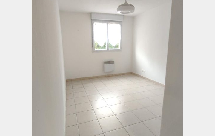 3 Pièces MARSEILLE (13014)  64 m2 1 110 € 