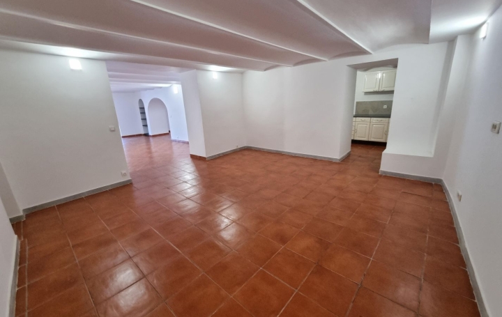 Local commercial MARSEILLE (13002)  400 m2 5 000 € 