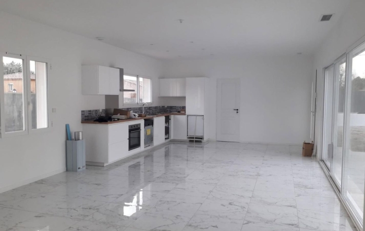 Maison / Villa SIMIANE-COLLONGUE (13109) 99 m<sup>2</sup> 2 230 € 