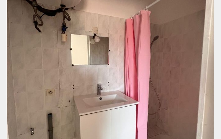 2 Pièces MARSEILLE (13011)  36 m2 630 € 