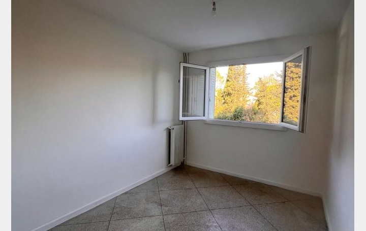 4 Pièces MARSEILLE (13013)  68 m2 1 175 € 
