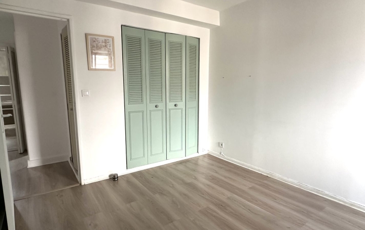 3 Pièces MARSEILLE (13011)  66 m2 950 € 