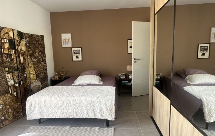 2 Pièces MARSEILLE (13009)  38 m2 820 € 