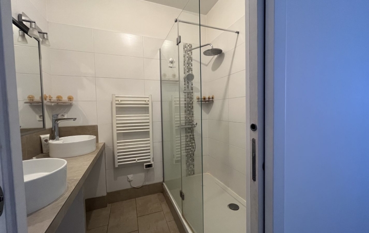 3 Pièces MARSEILLE (13012)  61 m2 1 030 € 
