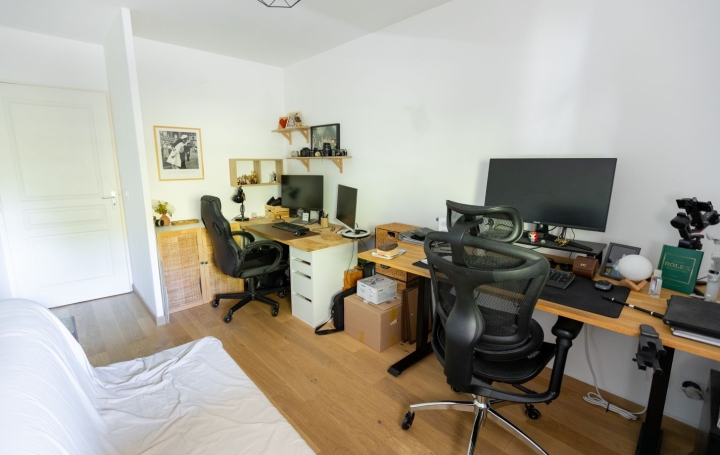 3 Pièces MARSEILLE (13012)  62 m2 1 300 € 