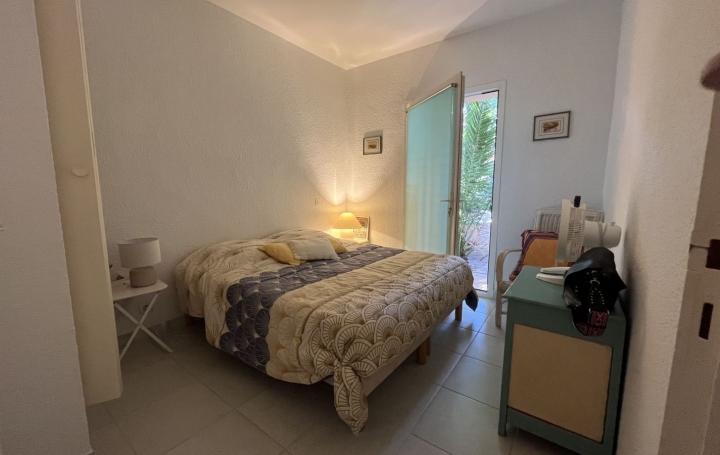 2 Pièces LA CIOTAT (13600)  37 m2 975 € 