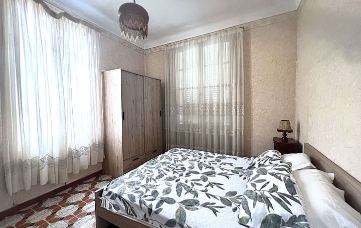 Maison MARSEILLE (13012)  65 m2 1 200 € 