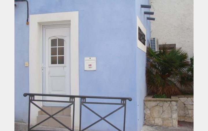 Réseau Immo-diffusion : Studio  ENSUES-LA-REDONNE  18 m2 550 € 