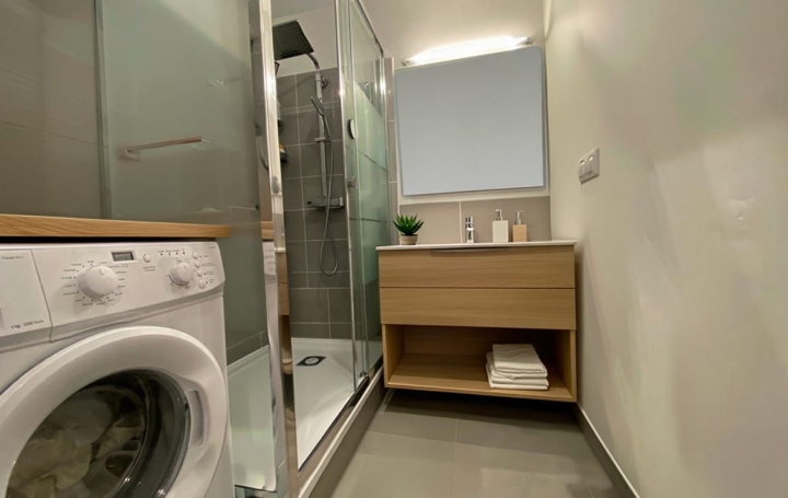 3 Pièces MARSEILLE (13004)  65 m2 221 000 € 