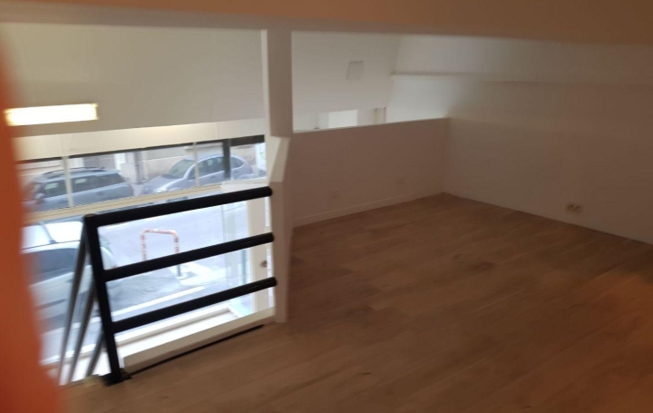 Local commercial MARSEILLE (13007)  52 m2 215 000 € 