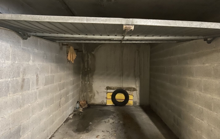 4 Pièces MARSEILLE (13010)  76 m2 155 000 € 