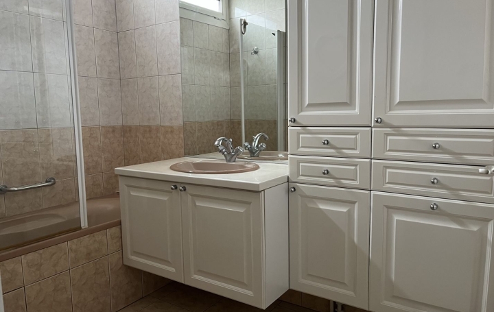 4 Pièces MARSEILLE (13012)  82 m2 250 000 € 