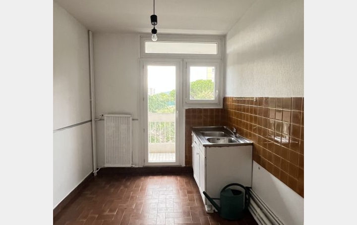 4 Pièces MARSEILLE (13012)  75 m2 212 000 € 