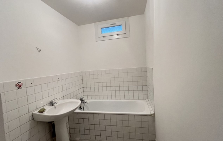 4 Pièces MARSEILLE (13012)  75 m2 212 000 € 