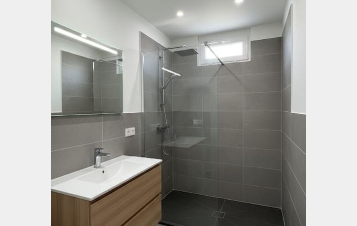 4 Pièces MARSEILLE (13012)  75 m2 212 000 € 