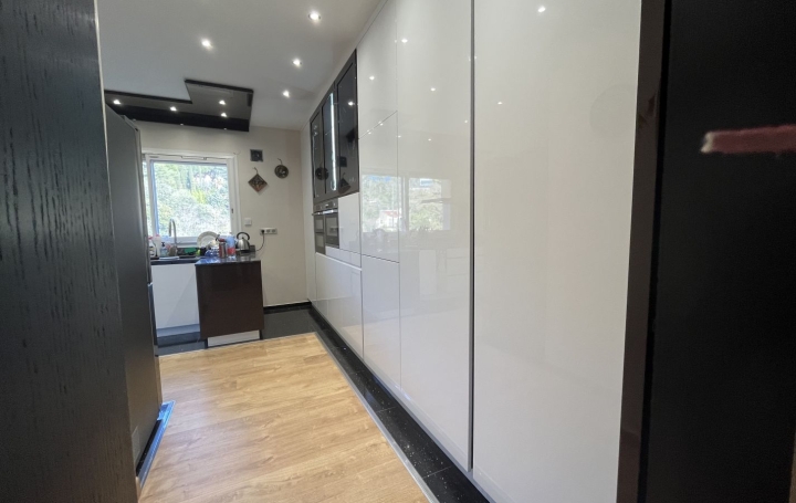 Maison MARSEILLE (13012)  142 m2 720 000 € 