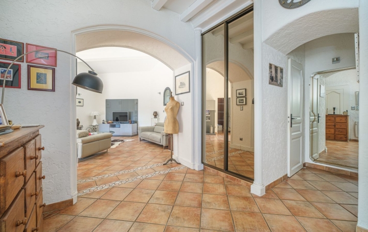 Maison MARSEILLE (13012)  200 m2 895 000 € 