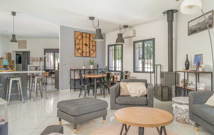 Maison MARSEILLE (13012)  200 m2 895 000 € 