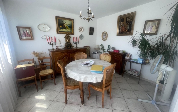 4 Pièces MARSEILLE (13015)  74 m2 139 500 € 