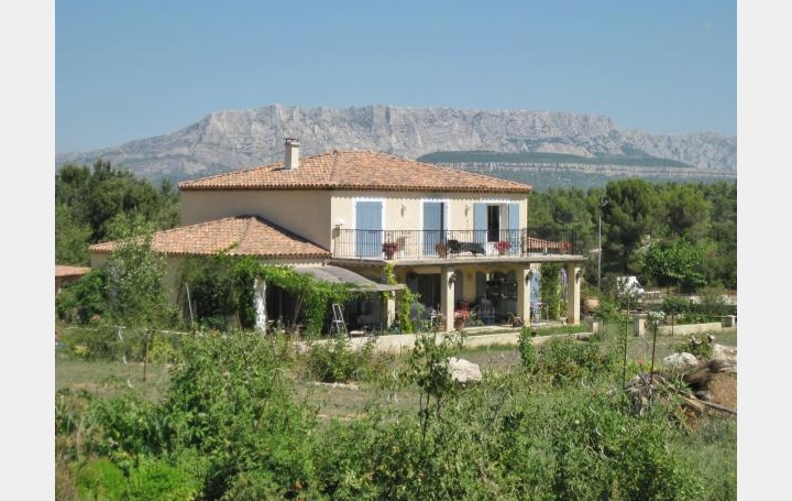 Réseau Immo-diffusion : Villa  FUVEAU  270 m2 945 000 € 