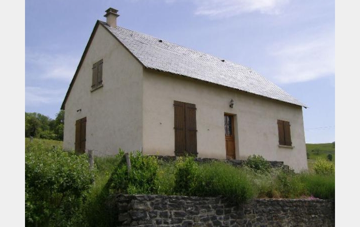 Réseau Immo-diffusion : Maison  PRADES-D'AUBRAC  160 m2 490 € 