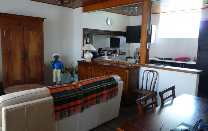 Réseau Immo-diffusion : Maison de village  HUPARLAC  80 m2 38 000 € 