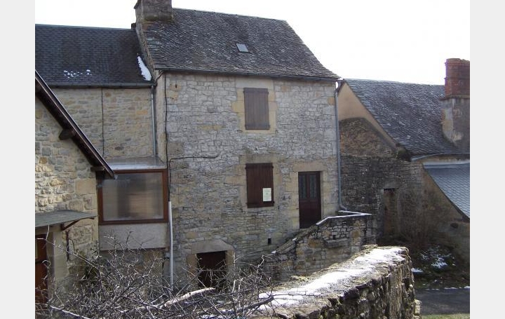 Réseau Immo-diffusion : Maison de village  SAINTE-EULALIE-D'OLT  65 m2 50 000 € 