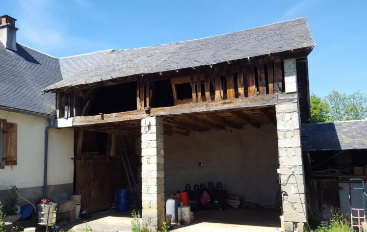 Réseau Immo-diffusion : Maison de village  MOLERE  110 m2 138 000 € 