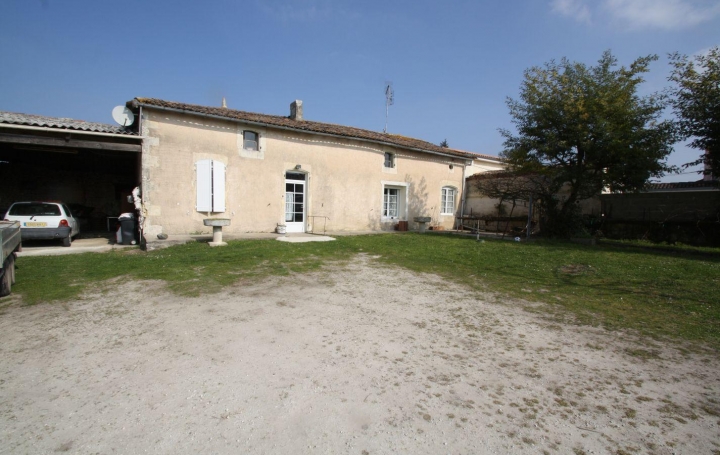 Réseau Immo-diffusion : Maison  EPARGNES  141 m2 196 000 € 