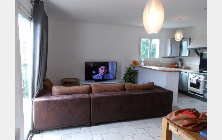 Réseau Immo-diffusion : Maison  SERRES-CASTET  115 m2 196 000 € 