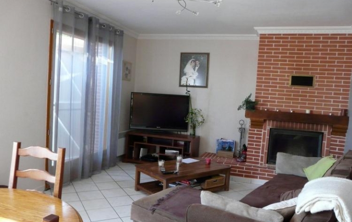 Réseau Immo-diffusion : Maison  LAUNAC  108 m2 237 000 € 