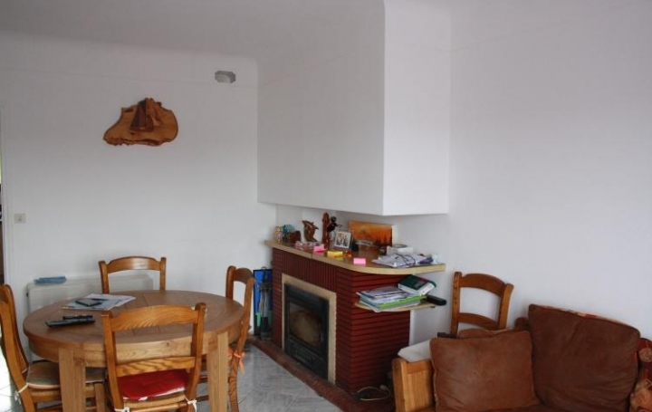 Réseau Immo-diffusion : Maison  MEDIS  80 m2 174 000 € 