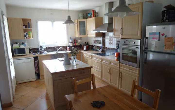 Réseau Immo-diffusion : Maison  MONTBARTIER  136 m2 252 000 € 