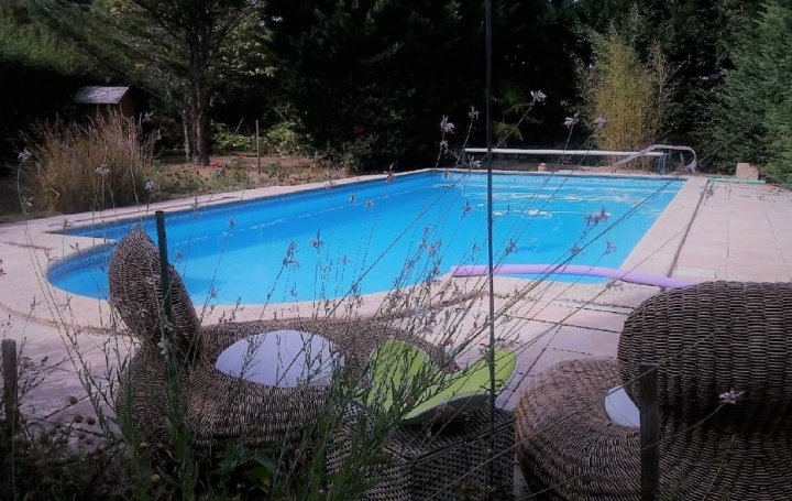 Réseau Immo-diffusion : Maison  FOULAYRONNES  140 m2 288 000 € 