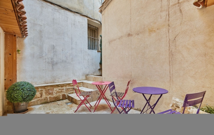 Studio AIX-EN-PROVENCE (13100)  12 m2 595 € 