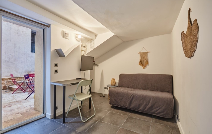 Appartement AIX-EN-PROVENCE (13100) 12 m<sup>2</sup> 595 € 