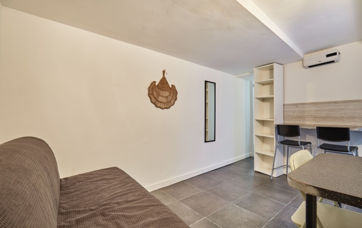Studio AIX-EN-PROVENCE (13100)  12 m2 595 € 