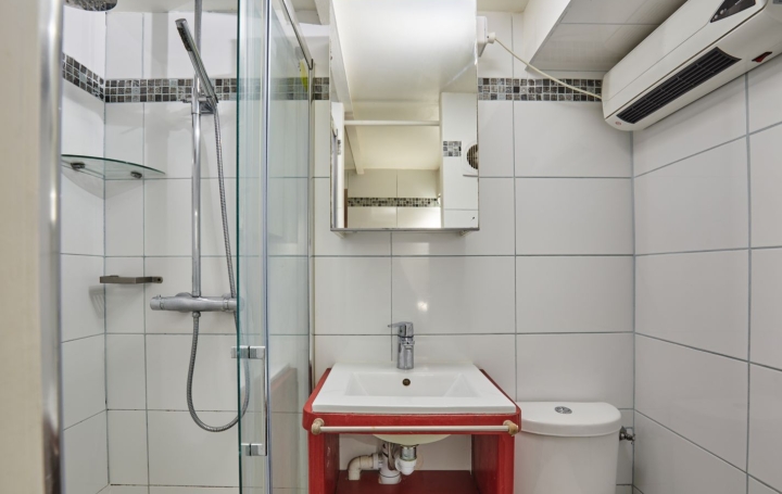 Studio AIX-EN-PROVENCE (13100)  12 m2 595 € 