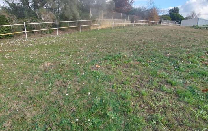 Terrain SIMIANE-COLLONGUE (13109)   1 000 € 