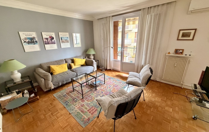 4 Pièces AIX-EN-PROVENCE (13100)  104 m2 2 200 € 